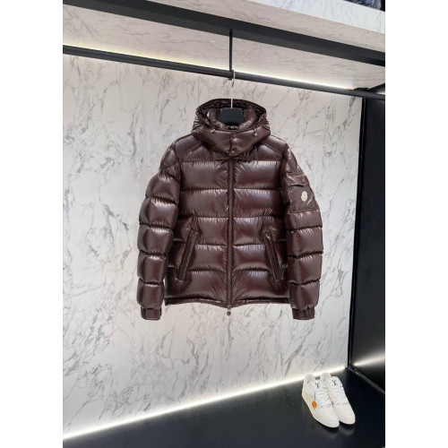 Пуховик Moncler