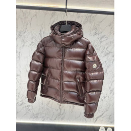 Пуховик Moncler