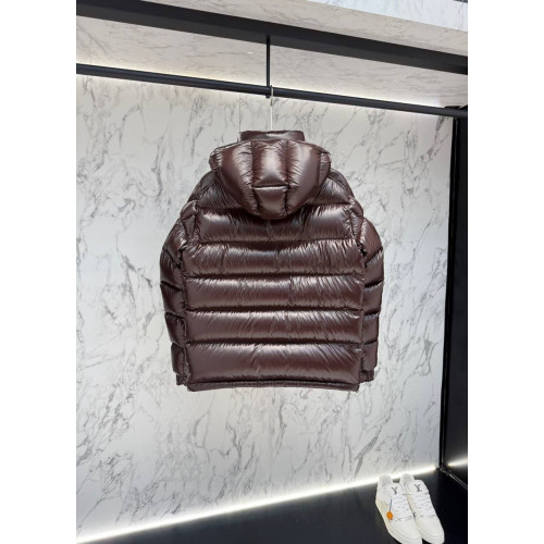 Пуховик Moncler