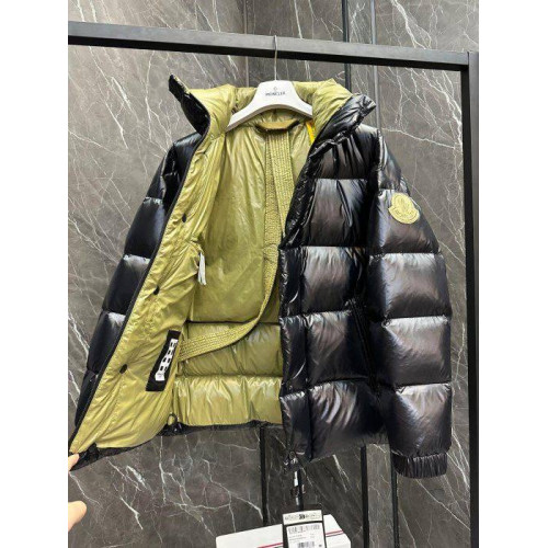 Пуховик Moncler