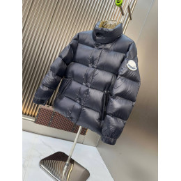 Пуховик Moncler