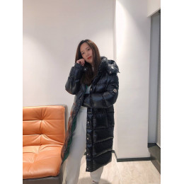 Пуховик Moncler