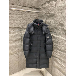 Пуховик Moncler