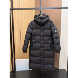 Пуховик Moncler