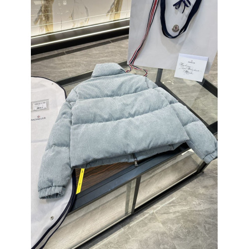 Пуховик Moncler