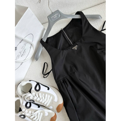 Платье Prada