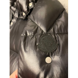 Пуховик Moncler