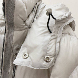 Пуховик Moncler