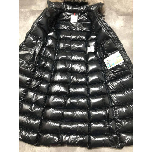 Пуховик Moncler