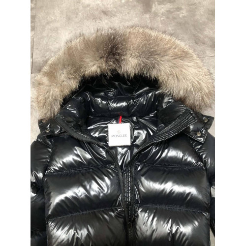 Пуховик Moncler