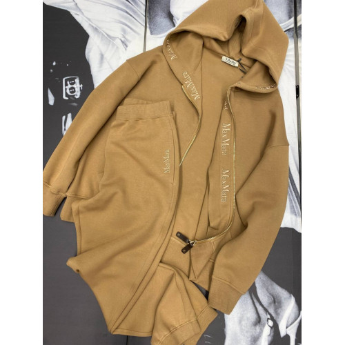 Костюм Max Mara