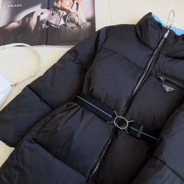 Пуховик Prada