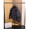 Пуховик Moncler