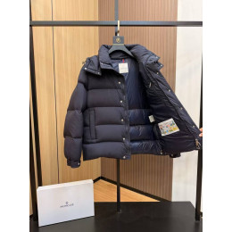 Пуховик Moncler