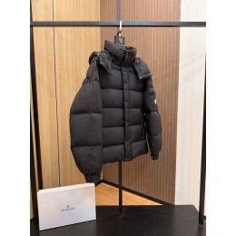 Пуховик Moncler
