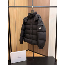 Пуховик Moncler
