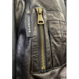 Бомбер Balenciaga