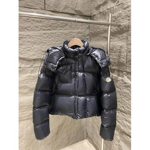 Пуховик Moncler