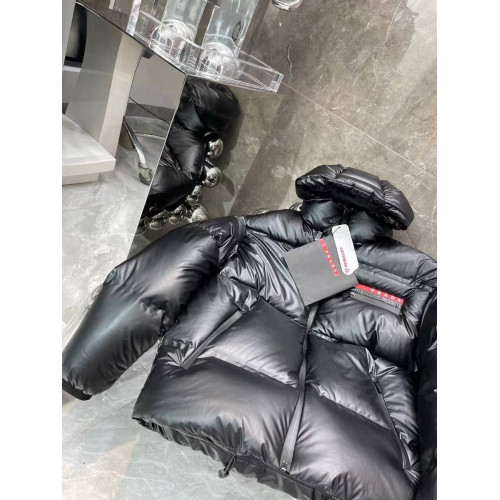 Пуховик Prada