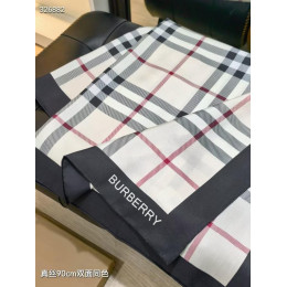 Платок Burberry